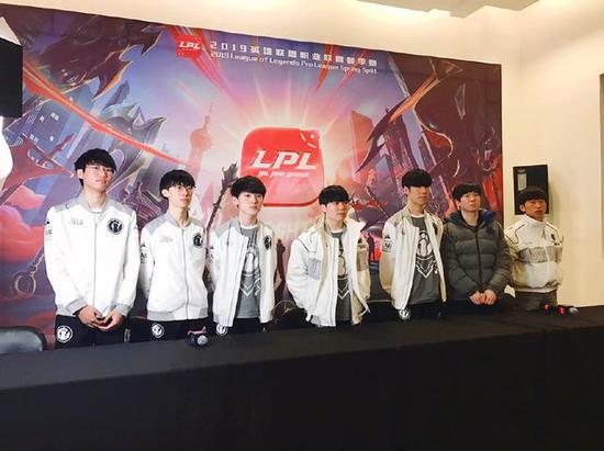 但几次尝试 但几次尝试