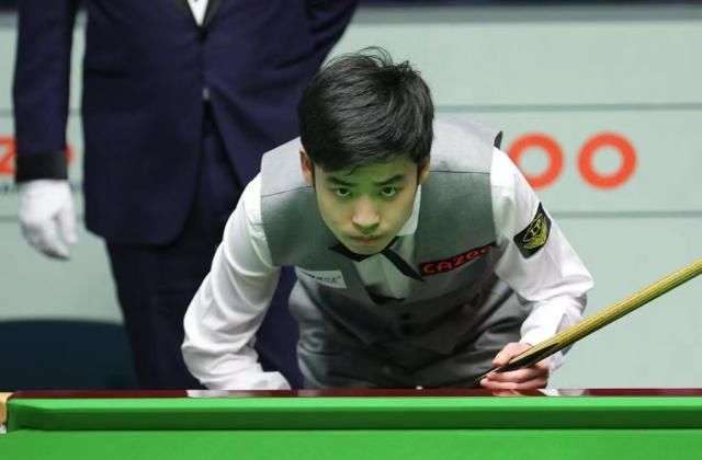 中崛起的潜 中崛起的潜