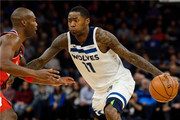 替补球员的 替补球员的