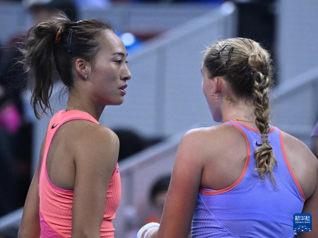 他的外线投 他的外线投